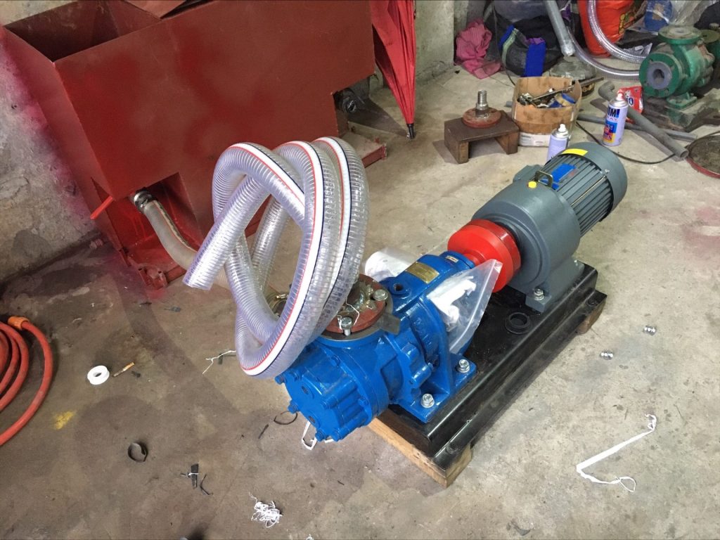 may-bom-dau-cau-100l